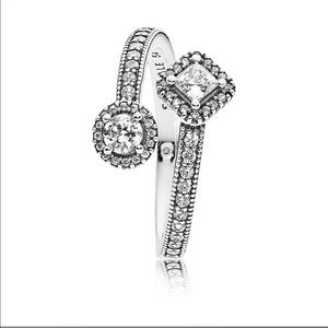 Pandora Abstract Elegance Ring